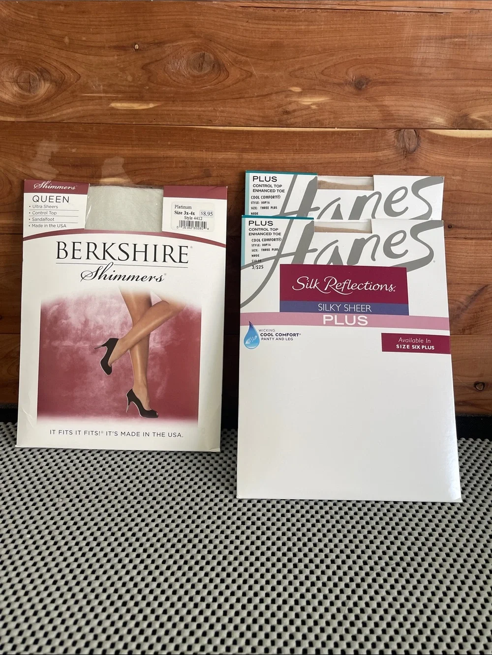 New 3 Pair Plus/Queen Size Stockings Berkshire & Hanes Nude & Platnium
